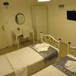 Sakiz Ev ホテル 3*