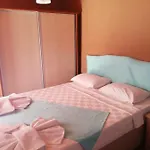 Sakiz Ev アラカティ