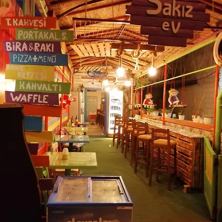 Sakiz Ev Szálloda 3*